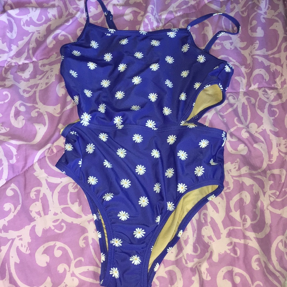 swim suit